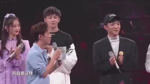 周深圈内人爆料,圈内人揭秘不为人知的精彩瞬间  第2张