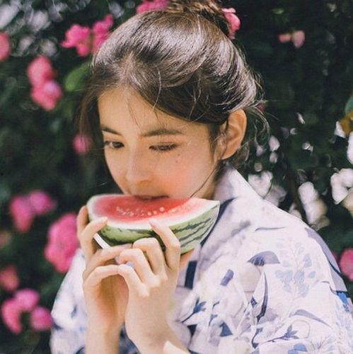 吃瓜鲻鱼头网红,吃瓜群众的美食新宠 第3张 吃瓜鲻鱼头网红,吃瓜群众的美食新宠 第3张